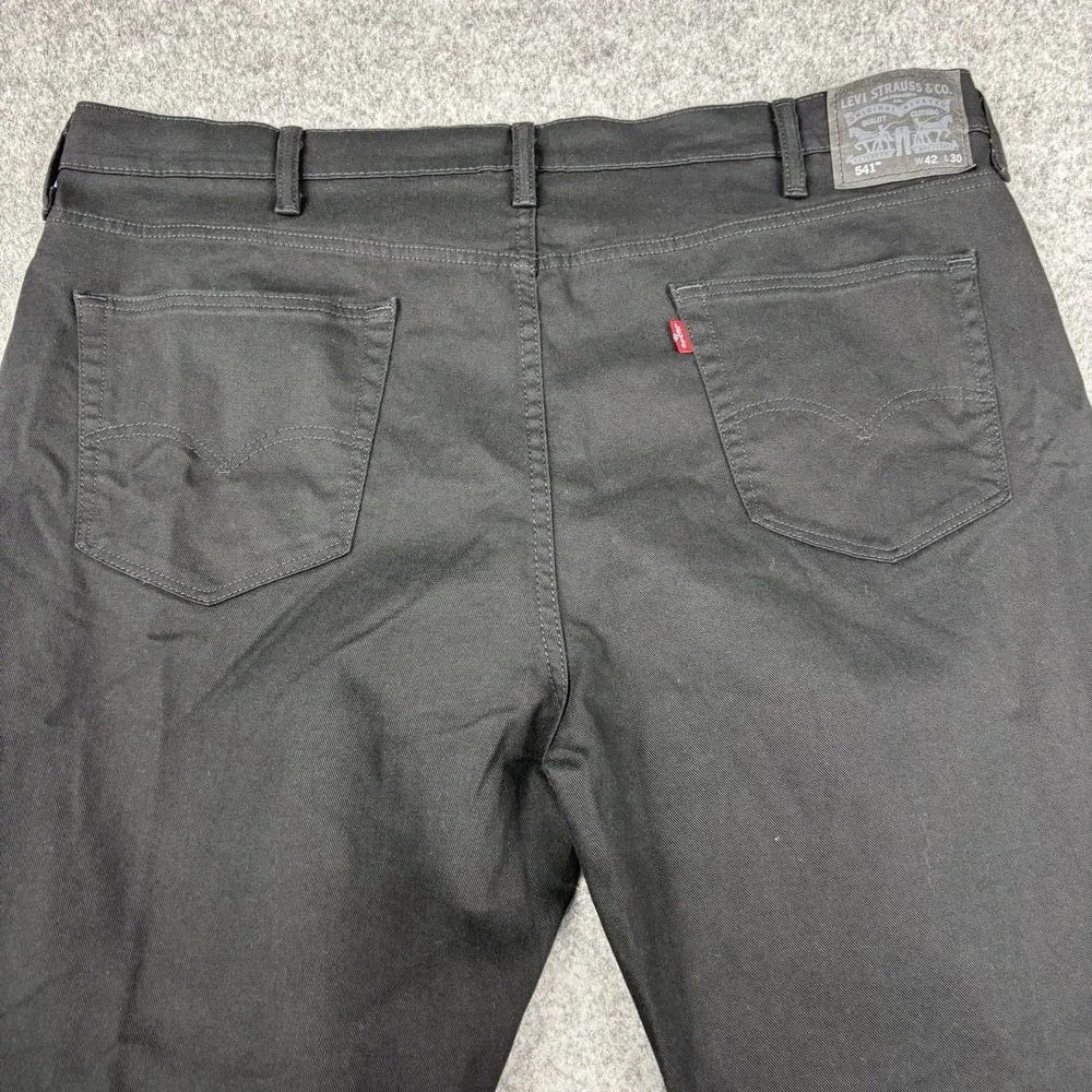 Levi's 541 Jeans Mens 42x30 Athletic‎ Taper Black Straight Denim Classic Casual